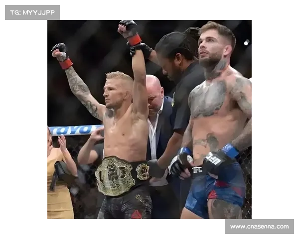 UFC 326联合主赛安排引发拳迷不满,被批“2026开局烂透了”